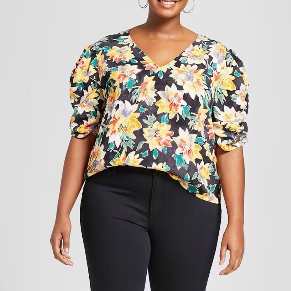 Ava & Viv Mid-Plus Size Floral Puff Statement Sleeve V-Neck Lightweight Blouse